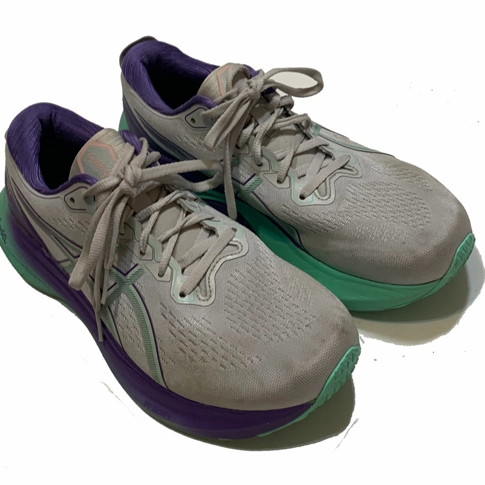 9.5  / Asics gel kayano 30 women's running shoes
